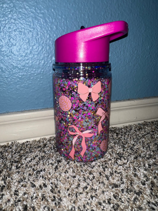 Pre-made 10 oz. kids plastic Snow Globe Cup w/ a flip top straw lid